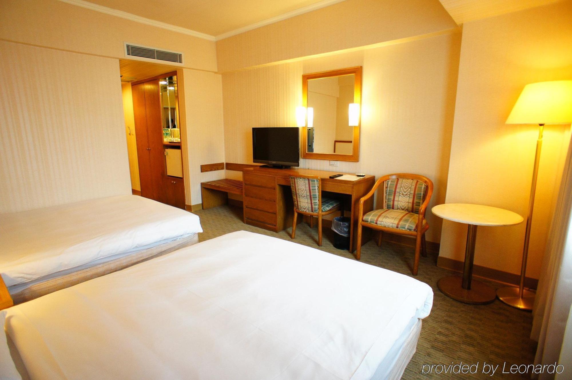 Hotel Riverview Тайпей Екстериор снимка