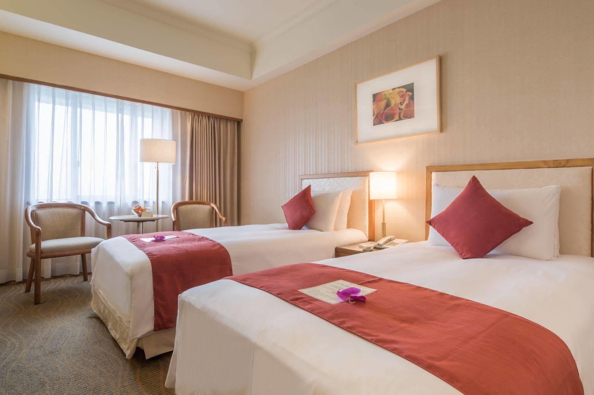 Hotel Riverview Тайпей Екстериор снимка
