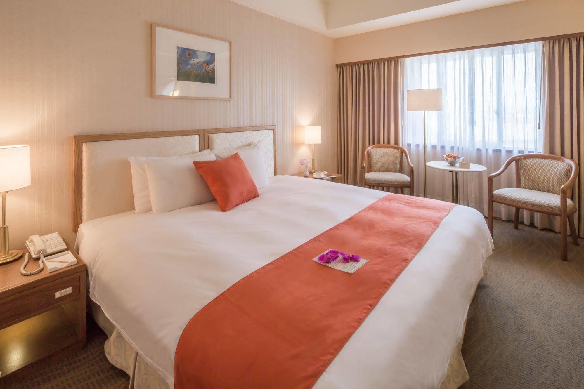 Hotel Riverview Тайпей Екстериор снимка