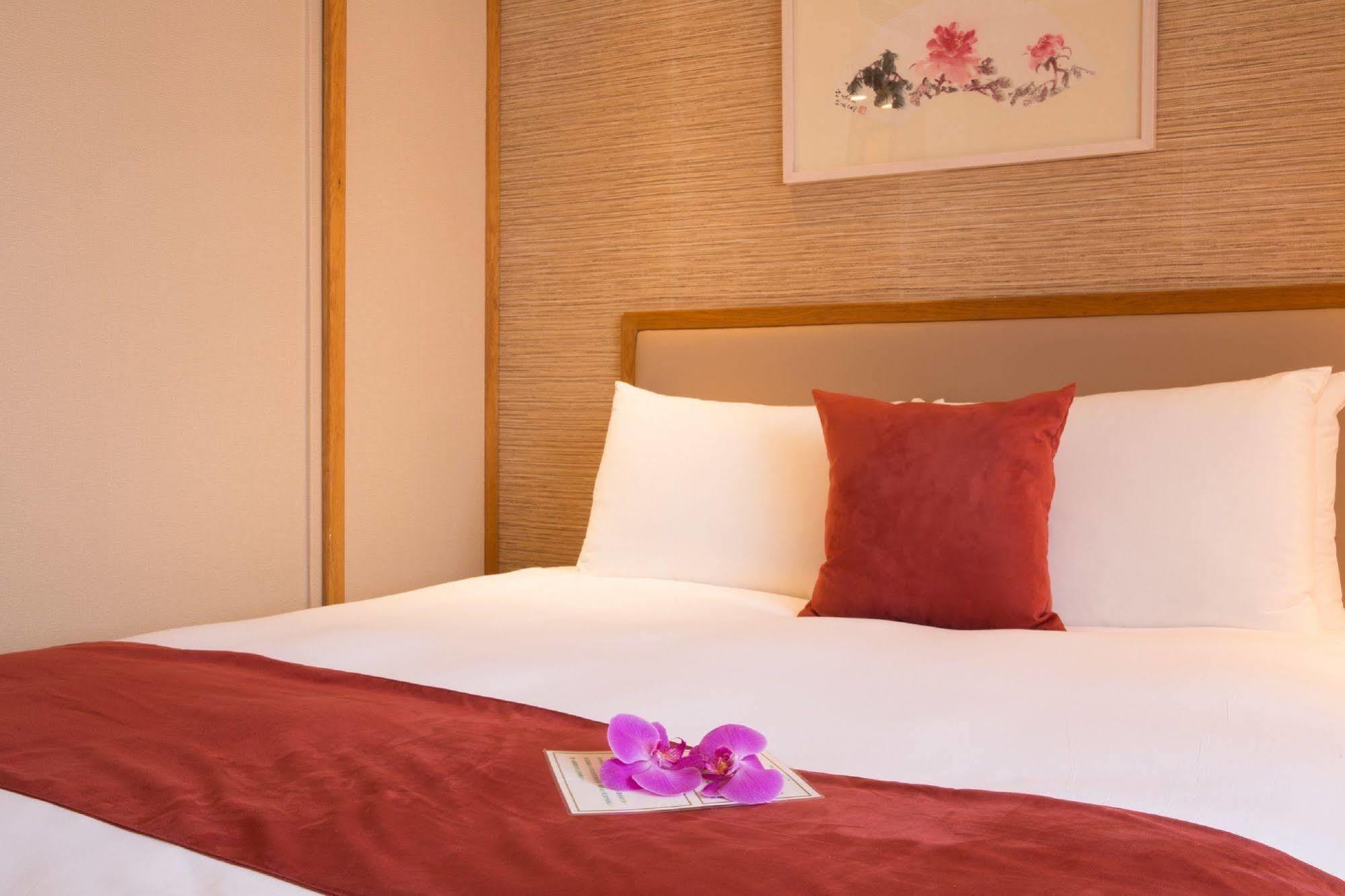 Hotel Riverview Тайпей Екстериор снимка