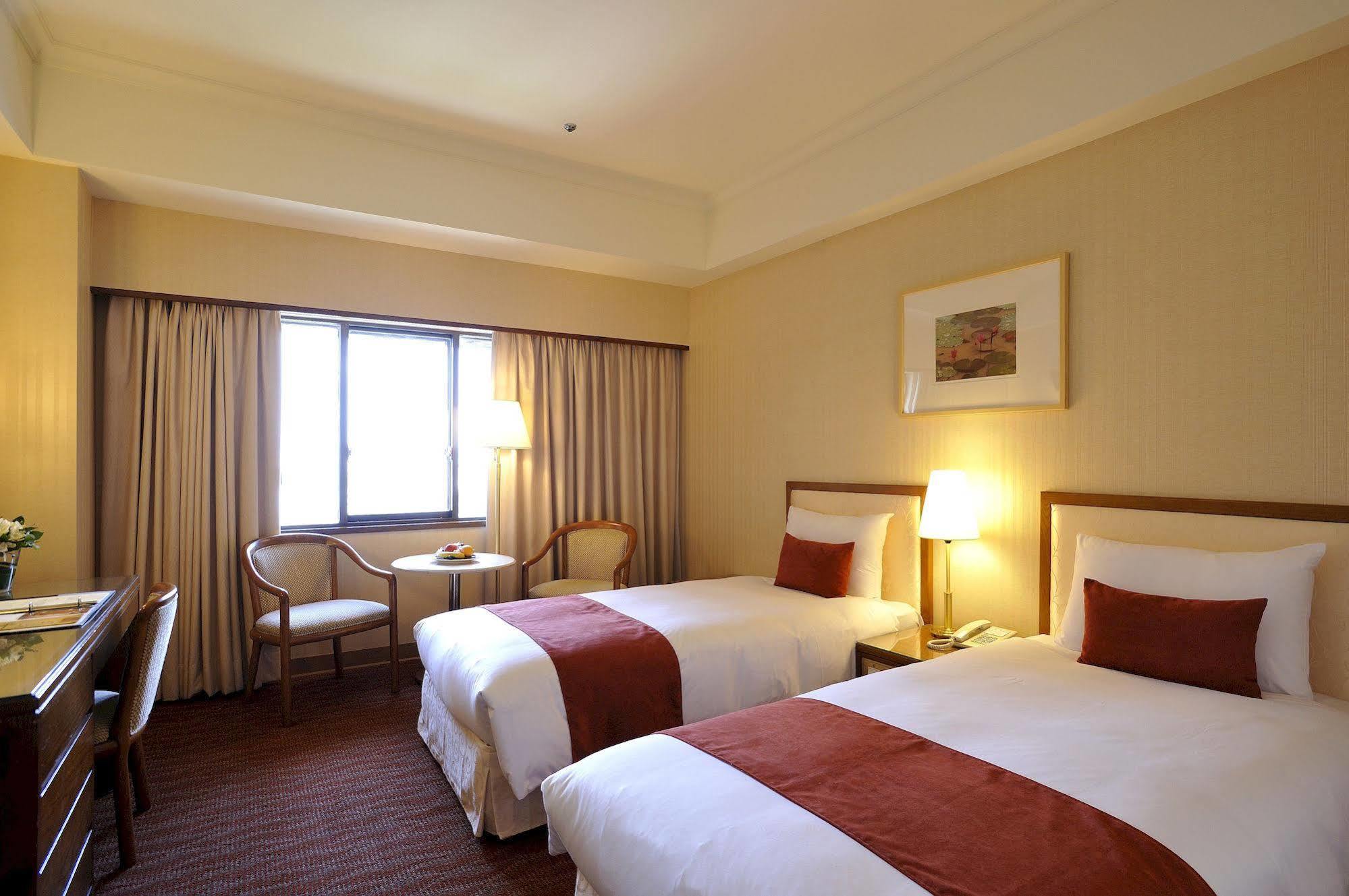Hotel Riverview Тайпей Екстериор снимка