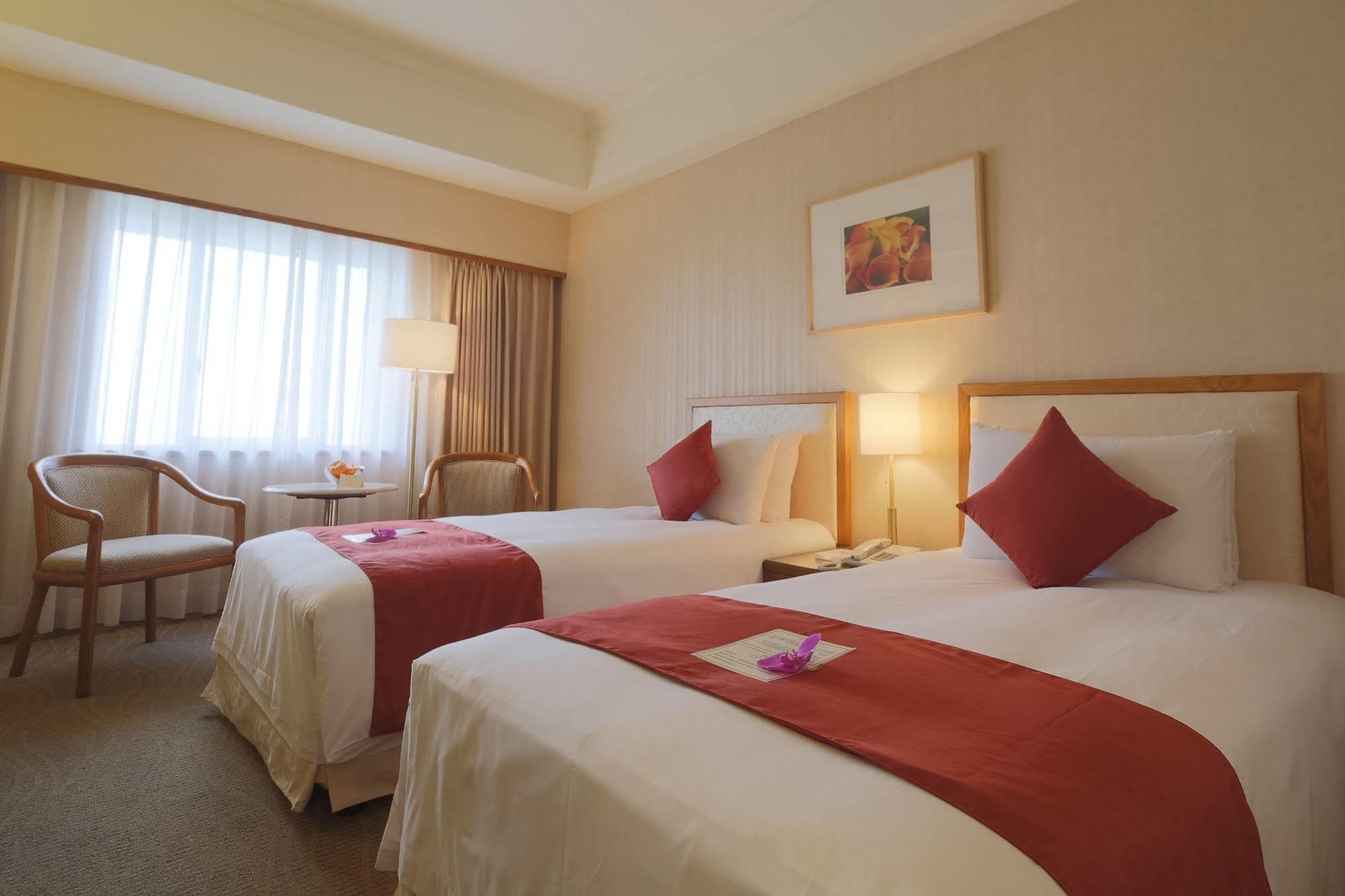 Hotel Riverview Тайпей Екстериор снимка