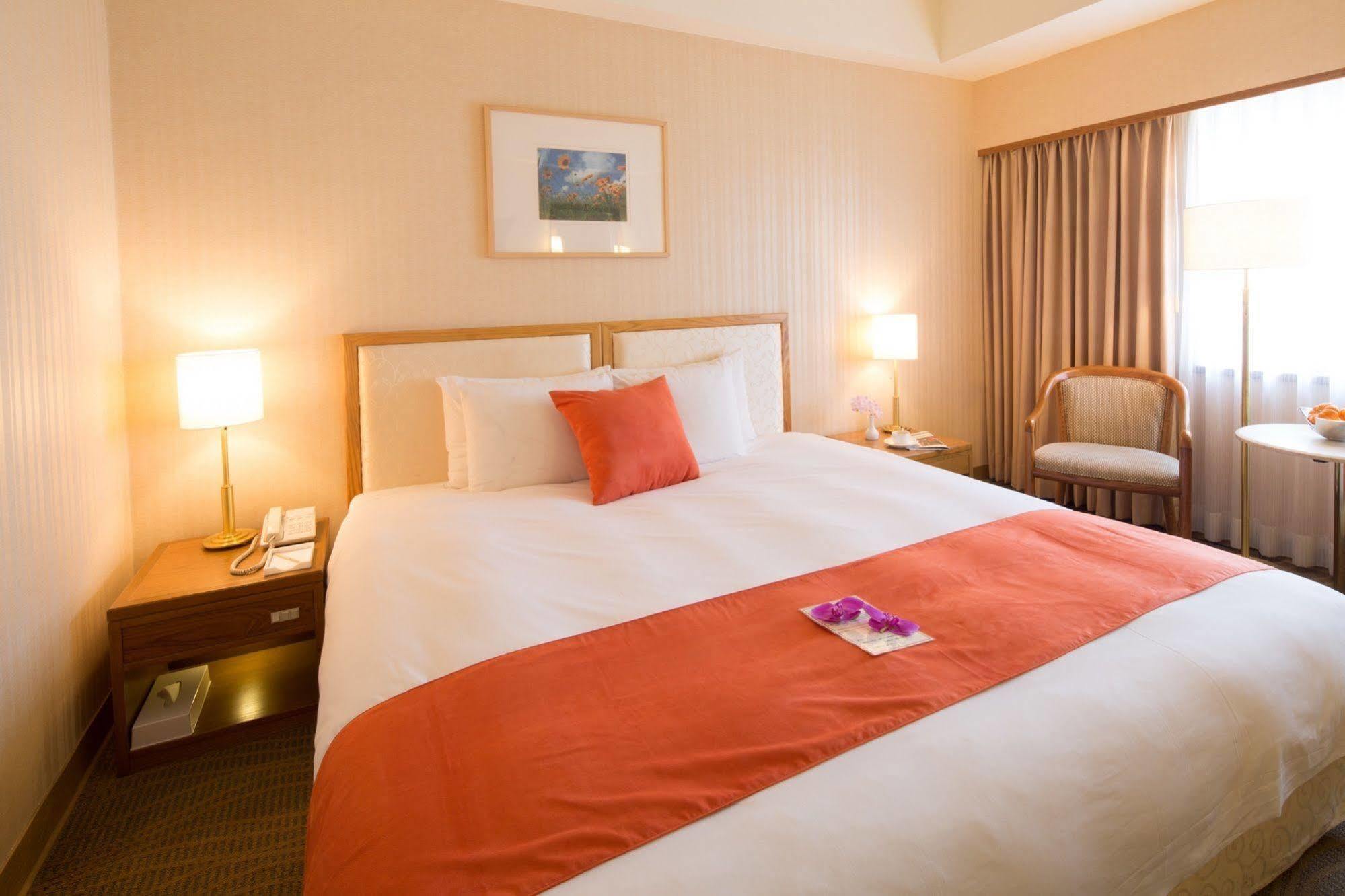 Hotel Riverview Тайпей Екстериор снимка